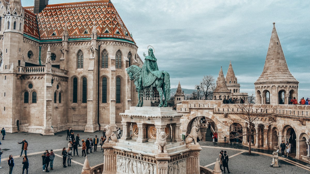 Budapest Moving Company Corporate & International Relocation Operations
